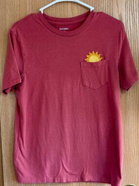 Old Navy "Rise N Shine Club" pocket t-shirt Small